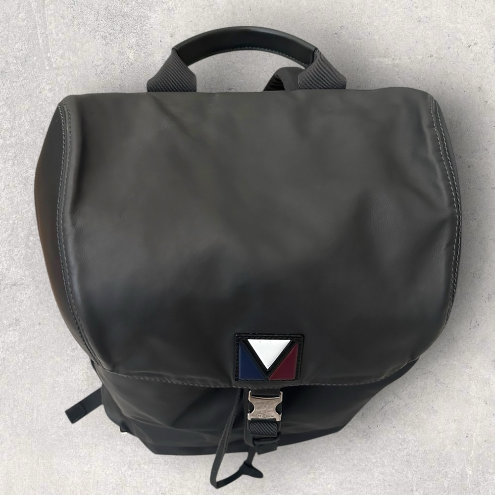 Lv Garon Leather Backpack - image 6